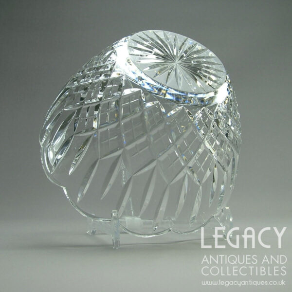 Stuart Crystal ‘Shaftesbury’ Design Large Lead Crystal Petal Bowl (9”) No. 30706/199