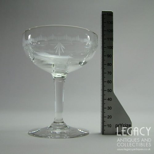 Pair of Early 20th Century Fan and Blaze Cut Pan Champagne Glasses c.1900