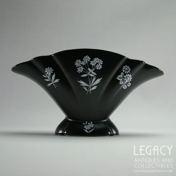 Vintage SylvaC Art Deco Style Flower Vase in Black and White No. 546