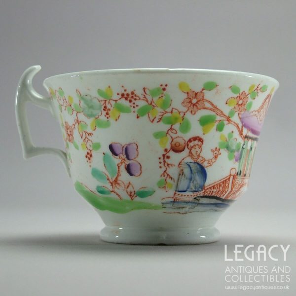 Thomas Drewery & Son 'London' Shape Cup and Saucer Set with Chinoiserie Design c.1820-30