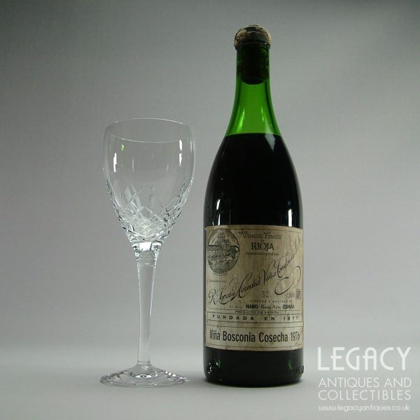 Pair of Edinburgh Crystal 'Skye' Design Lead Crystal Large Wine Glasses (7 ⅞")