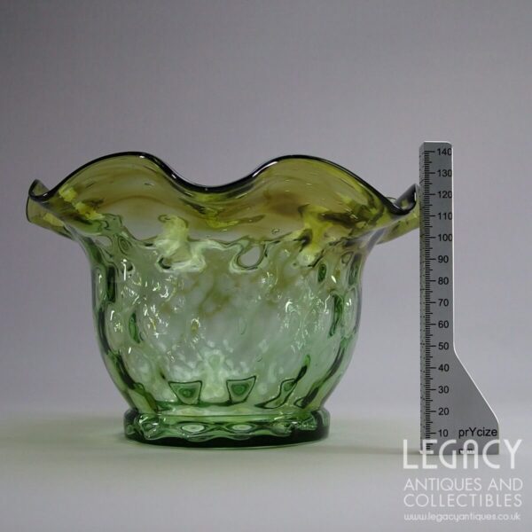 20th Century Fluted Glass Flower Bowl with Honeycomb Moulding in Streaked Green